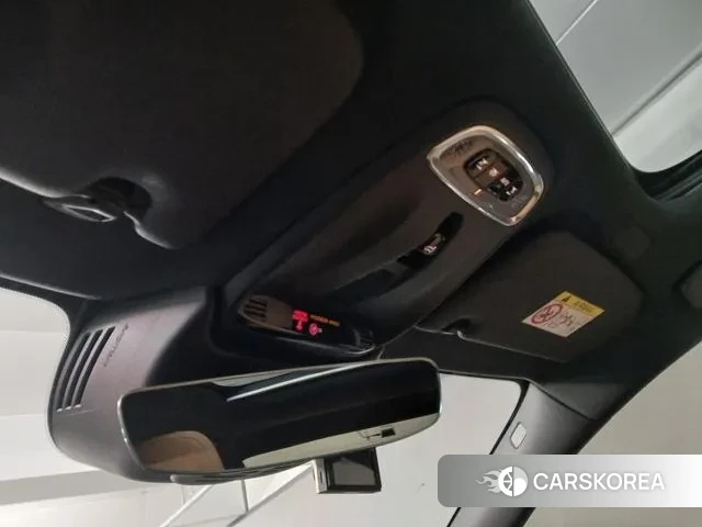 Volvo S60 3rd generation 2021 Белый из Кореи, фото 5