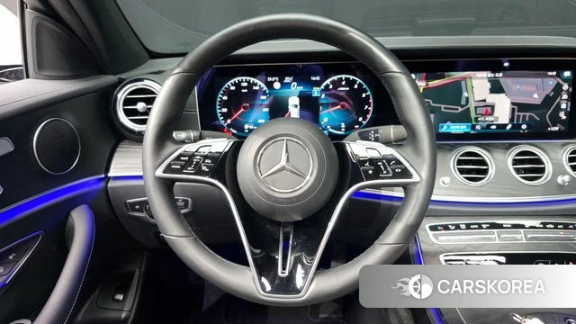 Mercedes-Benz E-Class W213 2023 Белый из Кореи, фото 5