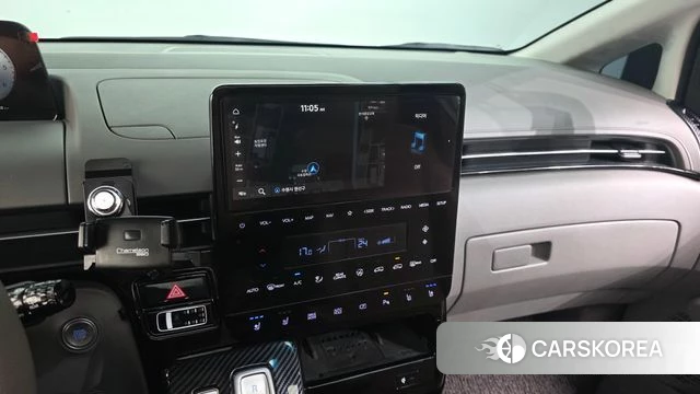 Hyundai Staria 2023 Белый из Кореи, фото 5