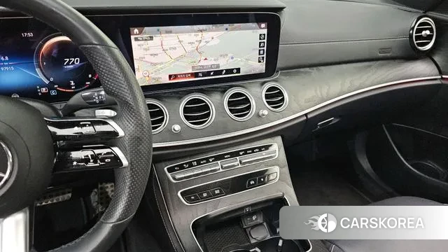 Mercedes-Benz E-Class W213 2020 Белый из Кореи, фото 5