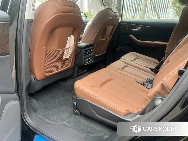 Audi Q7 2024 Черный из Китая, фото 5