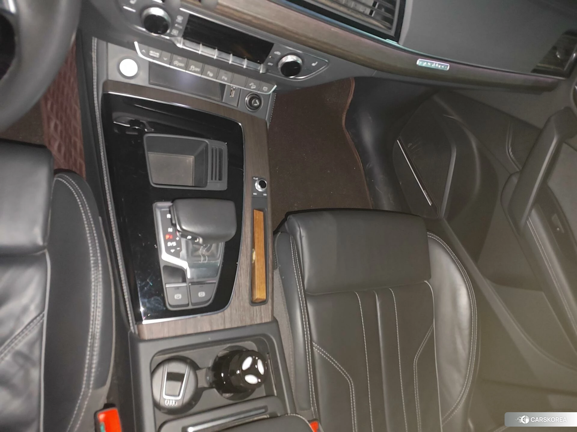Audi Q5L 2021 Синий из Китая, фото 5