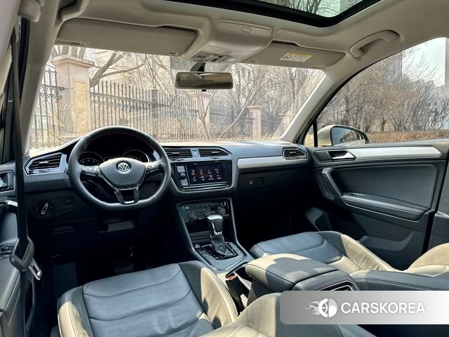 Volkswagen Tiguan L 2019 Серебристо-серый из Китая, фото 5