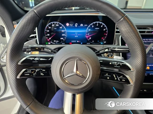 Mercedes-Benz E-Class W214 2025 Белый из Кореи, фото 5