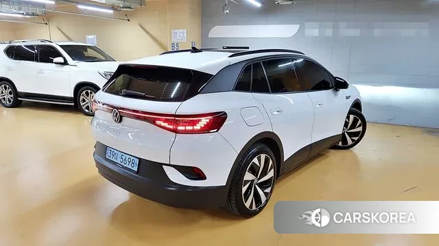 Volkswagen ID.4 2022 Белый из Кореи, фото 5