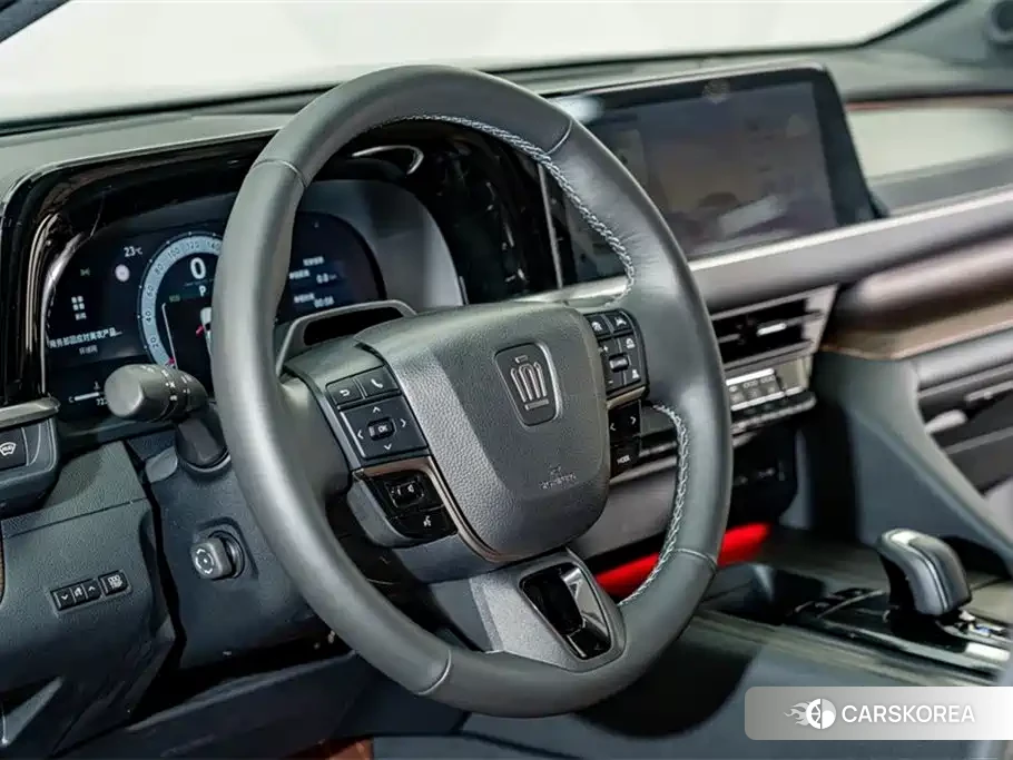 Toyota Crown 2025 Черный из Китая, фото 5