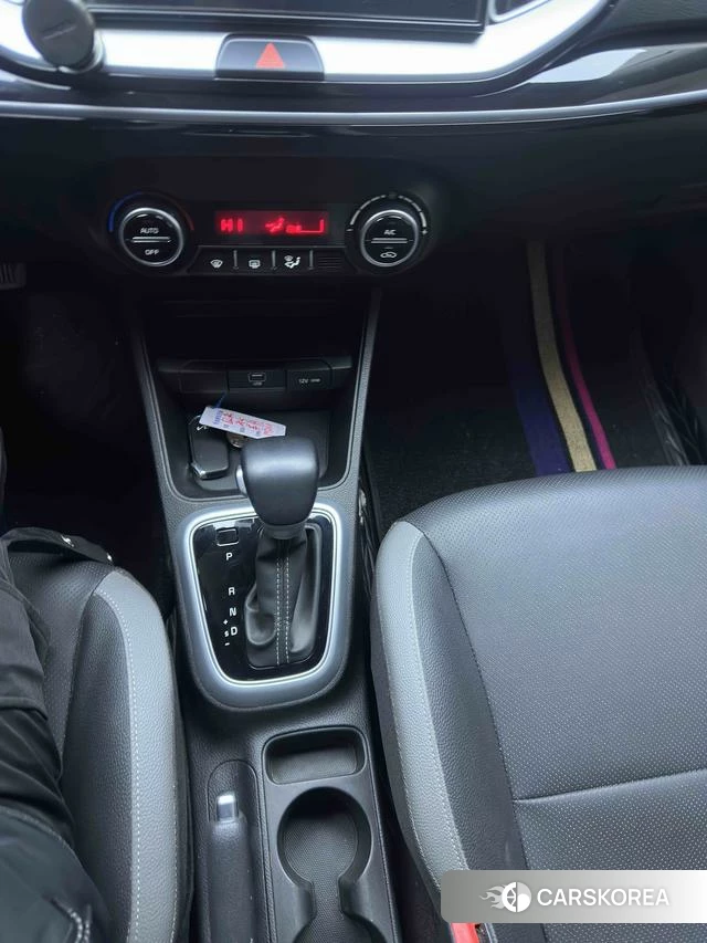 Kia Yi Ran 2022 Желтый из Китая, фото 5