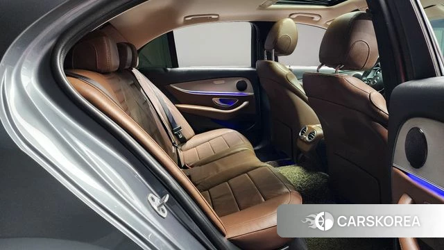 Mercedes-Benz E-Class W213 2019 Серый из Кореи, фото 5