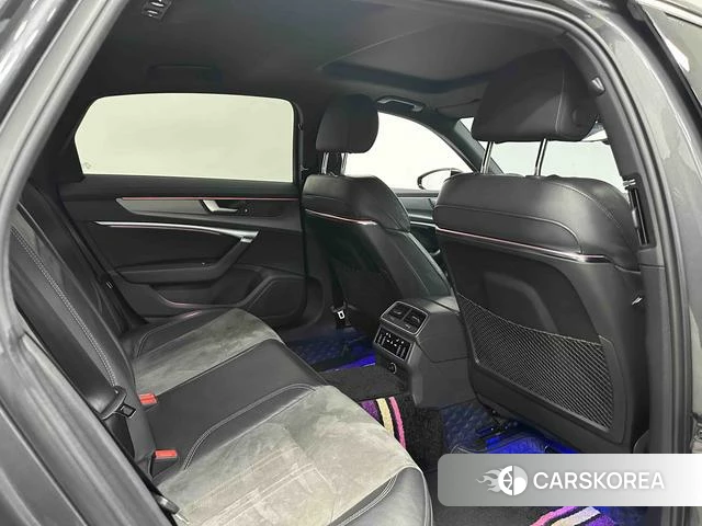 Audi A6L 2022 Черный из Китая, фото 5