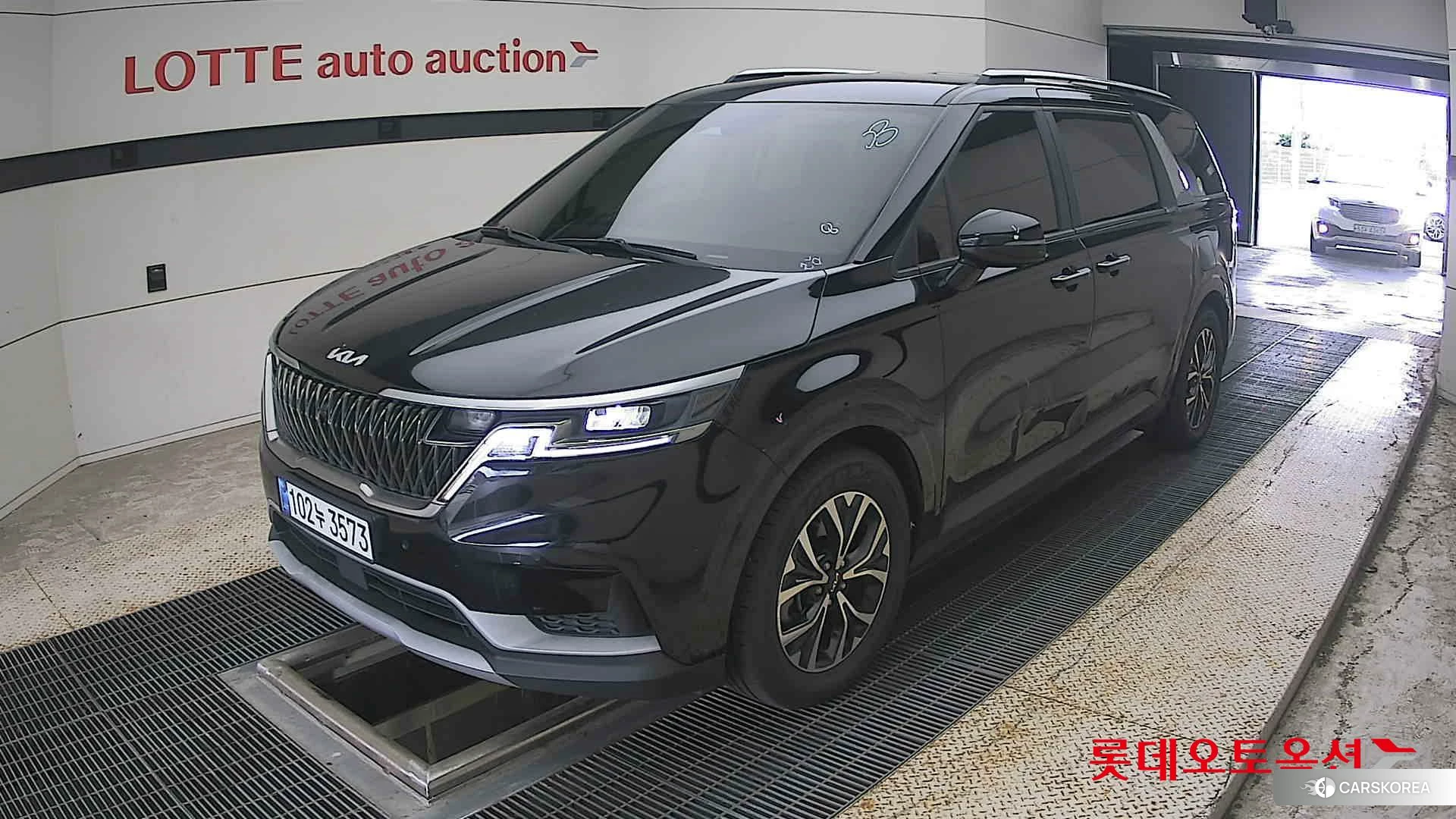 Kia Carnival 2023 Черный из Кореи, фото 5