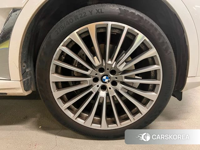 BMW X7 (G07) 2023 Белый из Кореи, фото 5