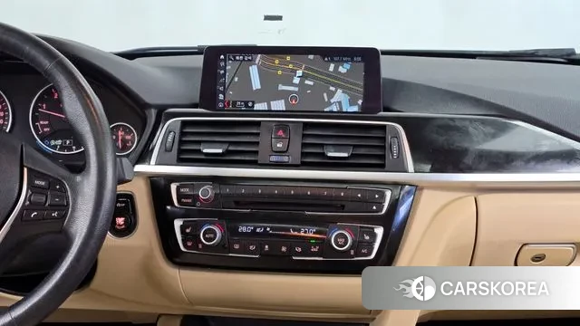 BMW 3 Series (F30) 2018 Белый из Кореи, фото 5