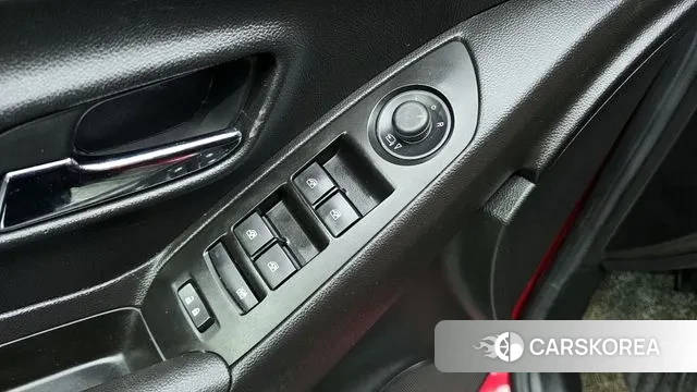 Chevrolet (GM Daewoo) The New Trax 2018 Красный из Кореи, фото 5