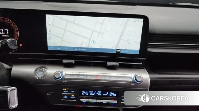 Hyundai Kona (SX2) 2023 Белый из Кореи, фото 5