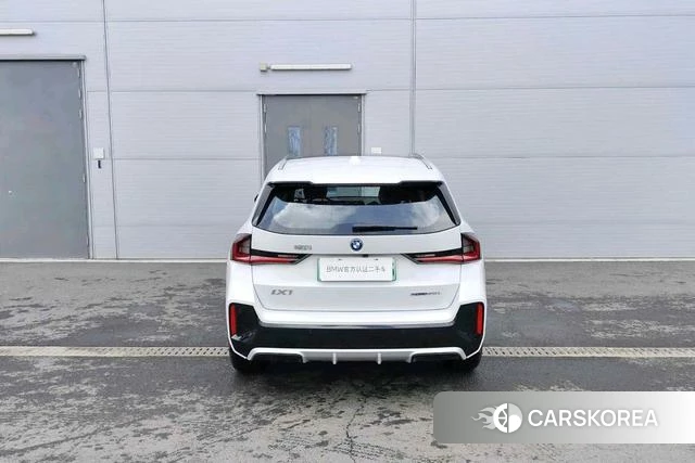 BMW iX1 2025 Белый из Китая, фото 5
