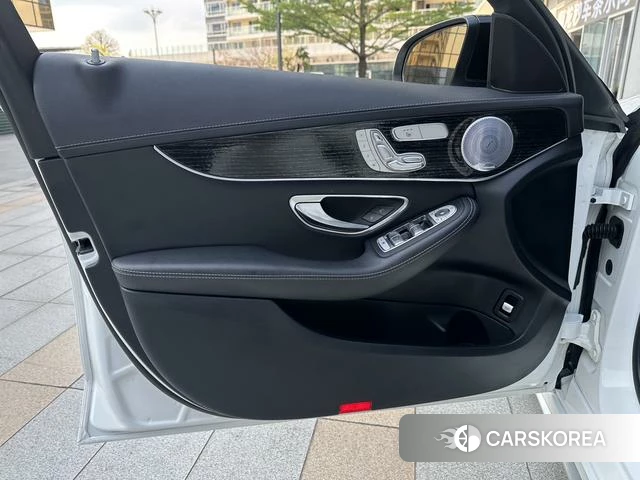Mercedes-Benz Class C 2021 Белый из Китая, фото 5