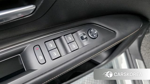 Peugeot 3008 second generation 2021 Белый из Кореи, фото 5