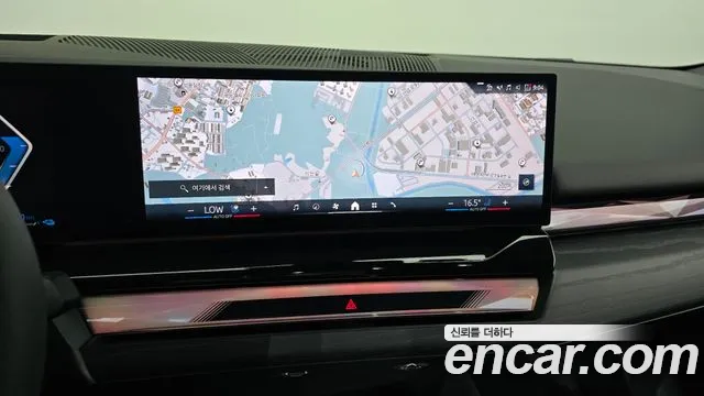 BMW 5 Series (G60) 2024 Белый из Кореи, фото 5