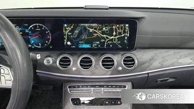 Mercedes-Benz E-Class W213 2023 Серый из Кореи, фото 5