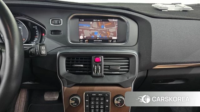 Volvo V40 2018 Серый из Кореи, фото 5