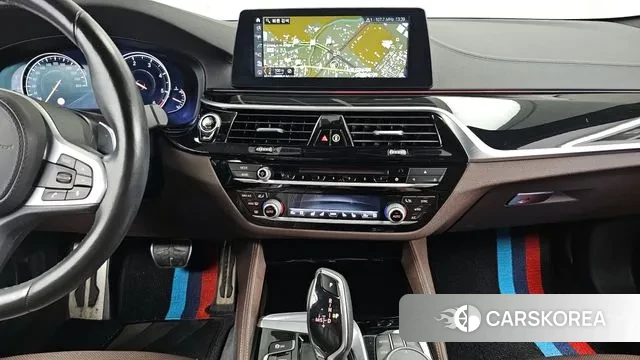 BMW 5 Series (G30) 2018 Серый из Кореи, фото 5