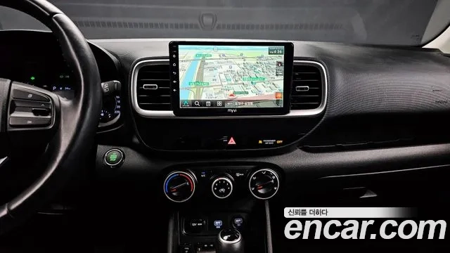 Hyundai Venue 2021 Серебристо-серый из Кореи, фото 5