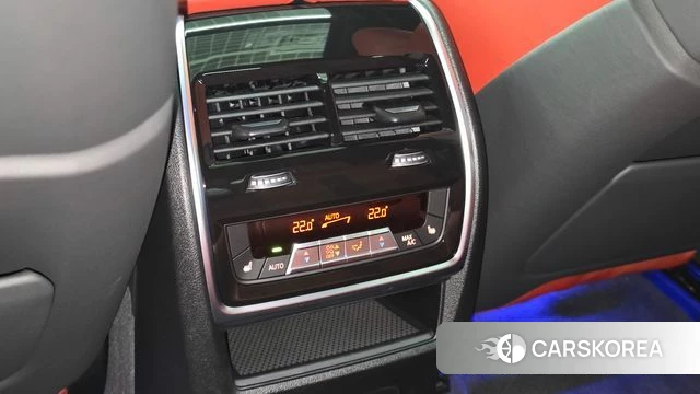 BMW X6M (G06) 2025 Белый из Кореи, фото 5