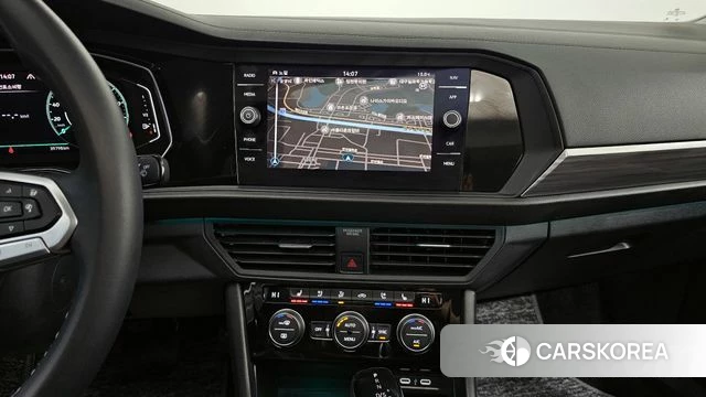 Volkswagen 7th Generation of Jetta 2023 Белый из Кореи, фото 5