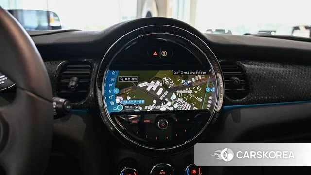 Mini Cooper Electric 2023 Белый из Кореи, фото 5