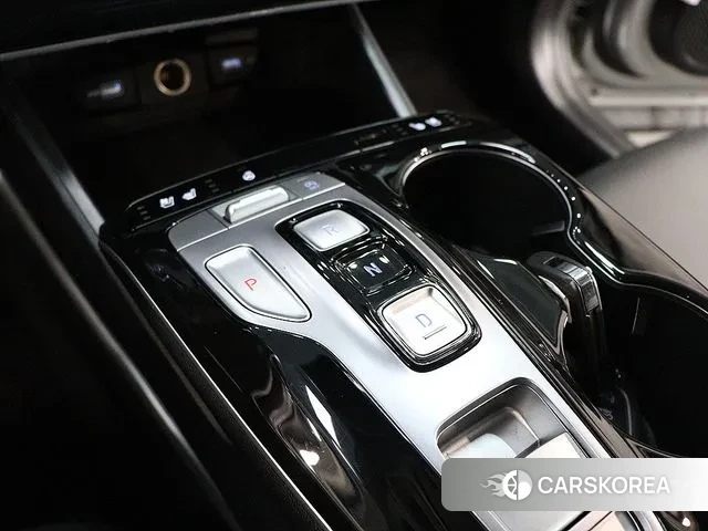 Hyundai Tucson (NX4) 2021 Серебристо-серый из Кореи, фото 5