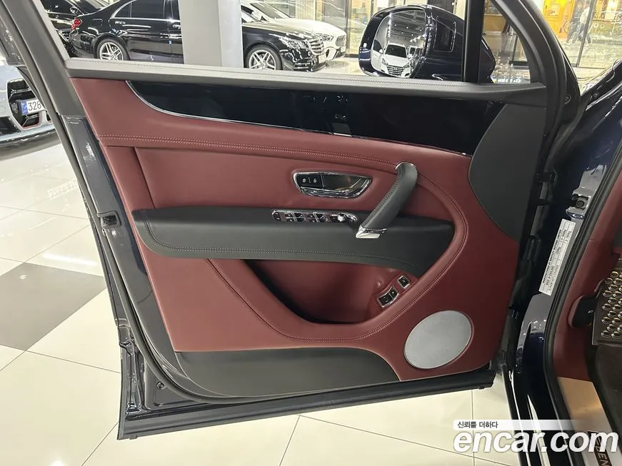 Bentley Bentayga 2020 Синий из Кореи, фото 5