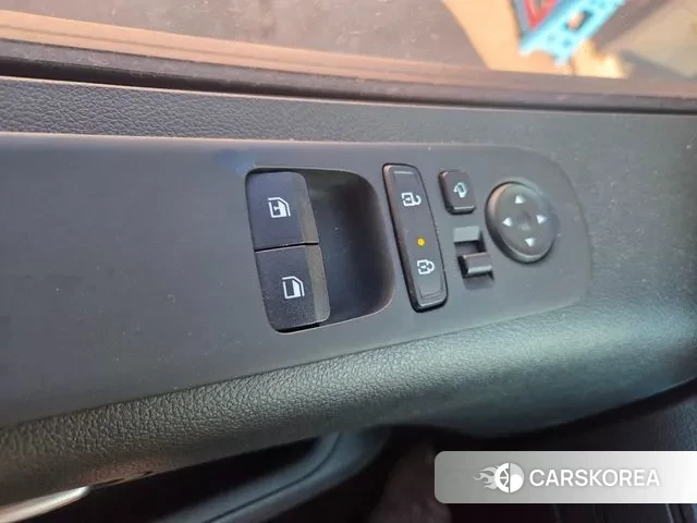 Hyundai Staria 2022 Серебряный из Кореи, фото 5