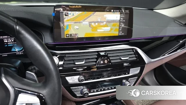 BMW 5 Series (G30) 2021 Белый из Кореи, фото 5