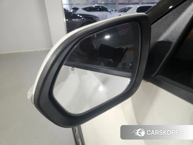 Kia Seltos 2020 Жемчужный цвет из Кореи, фото 5