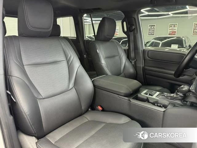 Toyota Prado 2025 Белый из Китая, фото 5