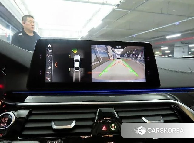 BMW 5 Series (G30) 2018 Серебристо-серый из Кореи, фото 5