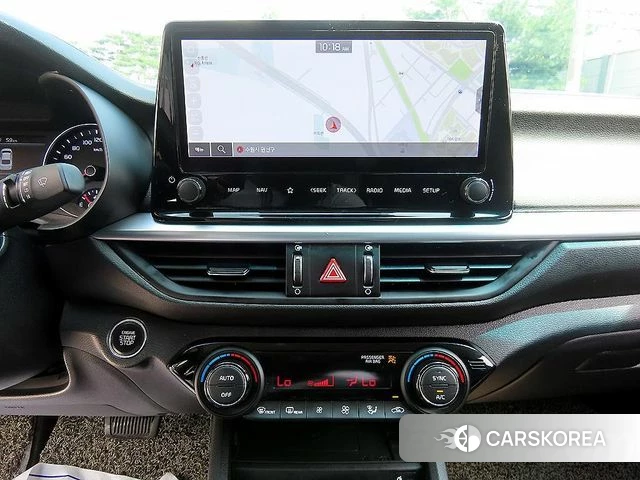 Kia The New K3 2nd generation 2022 Белый из Кореи, фото 5