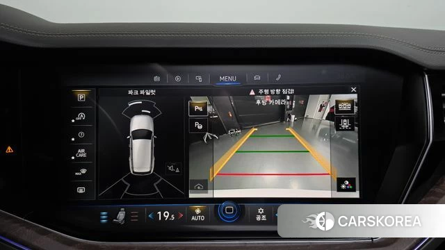 Volkswagen Touareg 3rd generation 2020 Белый из Кореи, фото 5