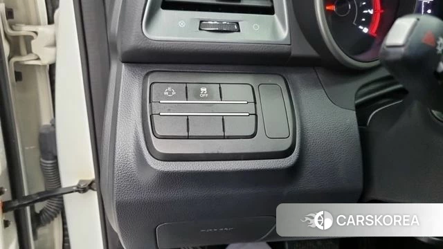 Ssangyong Tivoli Armor 2018 Белый из Кореи, фото 5