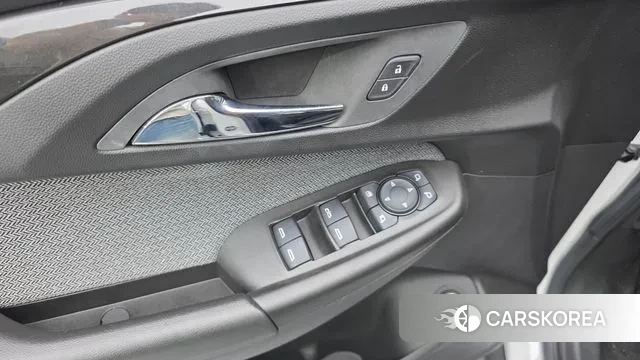 Chevrolet (GM Daewoo) Trailblazer 2022 Белый из Кореи, фото 5