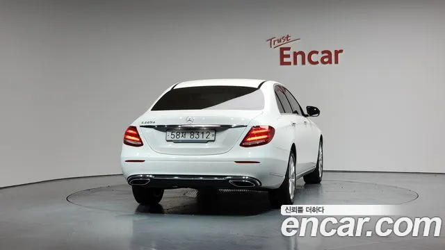 Mercedes-Benz E-Class W213 2019 Белый из Кореи, фото 5