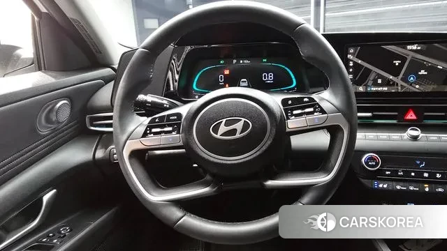 Hyundai The New Avante (CN7) 2024 Белый из Кореи, фото 5