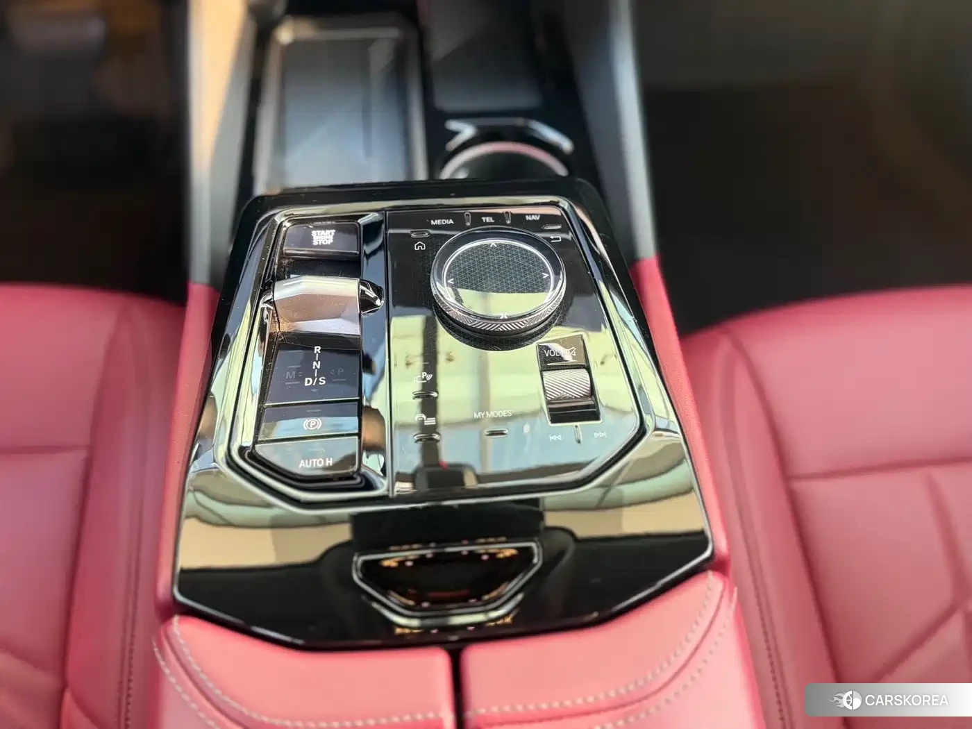 BMW 5 series 2025 Черный из Китая, фото 5