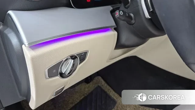 Mercedes-Benz E-Class W213 2021 Белый из Кореи, фото 5