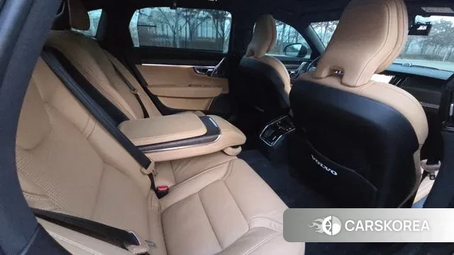 Volvo S90 2023 Коричневый из Кореи, фото 5