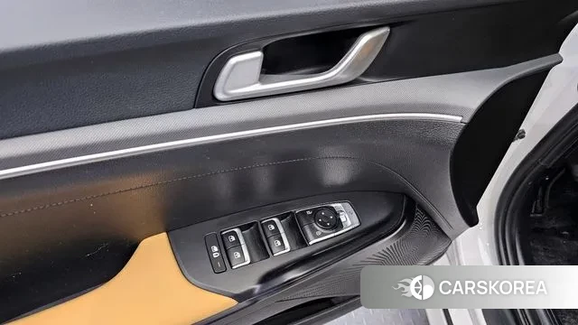 Kia K5 3rd generation 2021 Белый из Кореи, фото 5