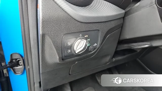 Audi Q2 2023 Синий из Кореи, фото 5