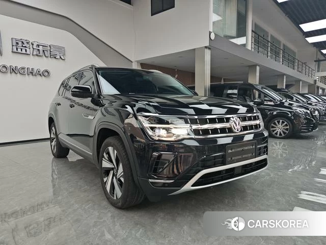 Volkswagen Tourang 2023 Черный из Китая, фото 5