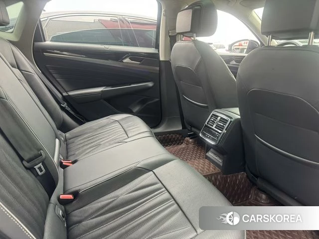 Volkswagen Passat 2022 Черный из Китая, фото 5
