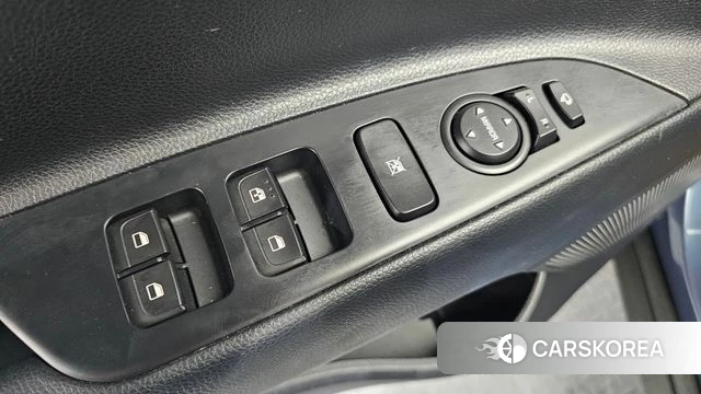 Kia Stonic 2018 Синий из Кореи, фото 5